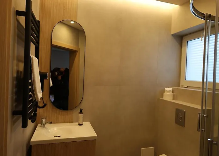 Garden Hotel- Jestesmy W Trakcie Modernizacji Krakau