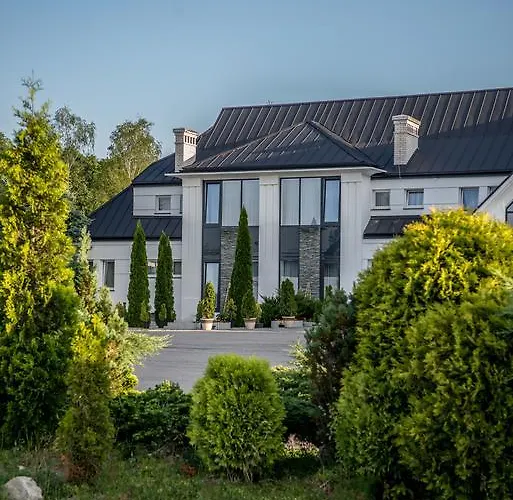 Garden Hotel- Jestesmy W Trakcie Modernizacji