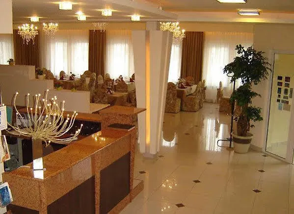 Garden Hotel- Jesteśmy W Trakcie Modernizacji 3* Kraków