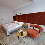 Garden Hotel- Jestesmy W Trakcie Modernizacji Hotel Krakau