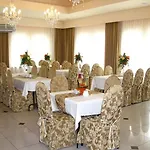 Hotel Garden Hotel- Jestesmy W Trakcie Modernizacji 3*