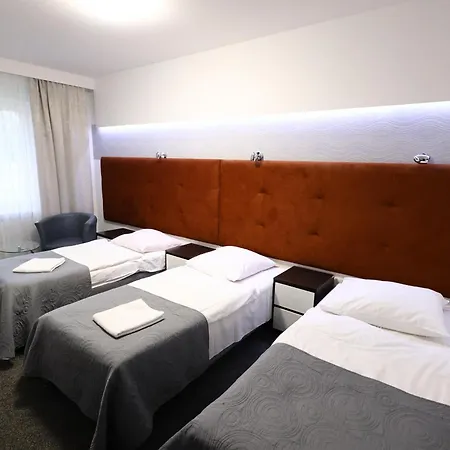 מלון Krakow Garden Hotel- Jestesmy W Trakcie Modernizacji 3*