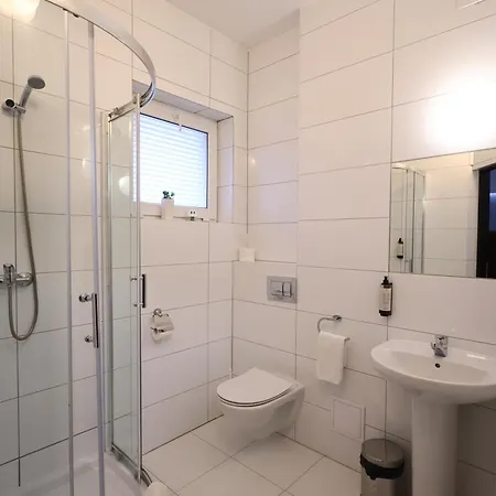 Krakow Garden Hotel- Jestesmy W Trakcie Modernizacji קרקוב