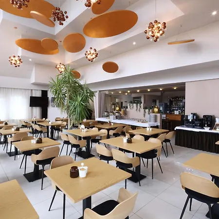 Krakow Garden Hotel- Bezplatny Parking Hotel