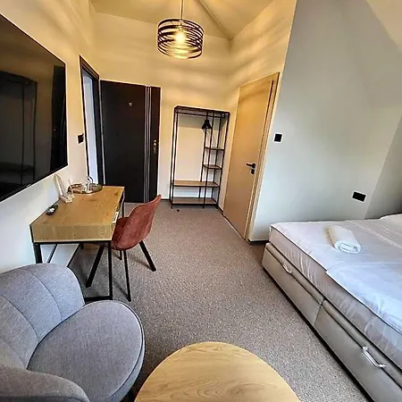 Garden - Bezplatny Parking 3*