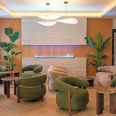 Garden - Bezplatny Parking Hotel