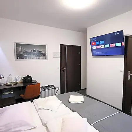 Garden - Bezplatny Parking 3* Cracovia