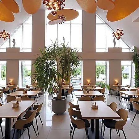 Hotel Garden - Bezplatny Parking Cracovia