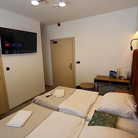 Hotel Garden - Bezplatny Parking 3*
