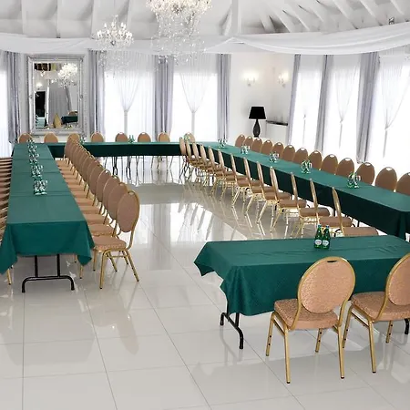 Krakow Garden Hotel- Bezplatny Parking Hotel