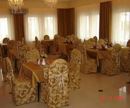 Krakow Garden Hotel- Jestesmy W Trakcie Modernizacji קרקוב