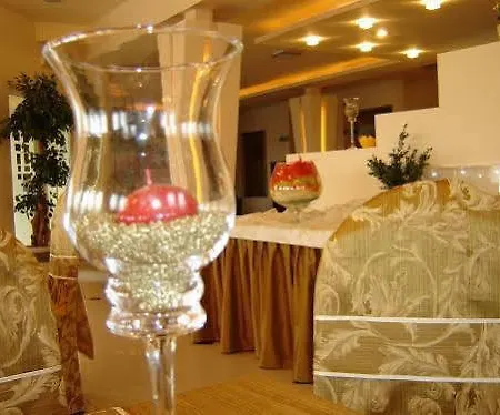 Krakow Garden Hotel- Bezplatny Parking 3*