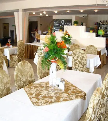 Hotel Garden Hotel- Jestesmy W Trakcie Modernizacji