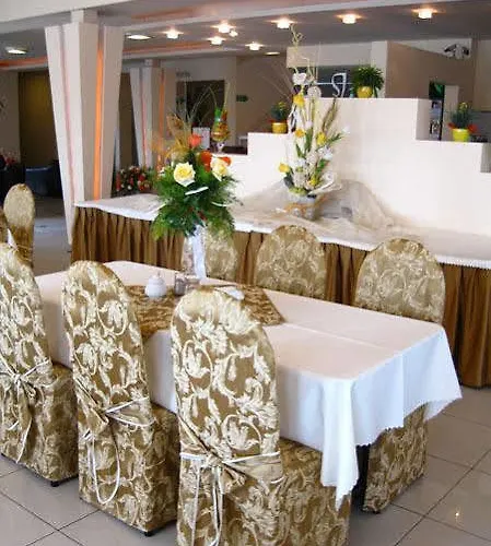 Garden Hotel- Jestesmy W Trakcie Modernizacji