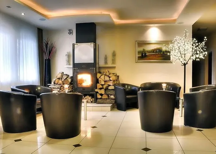 Garden Hotel- Jestesmy W Trakcie Modernizacji Hotel 3*